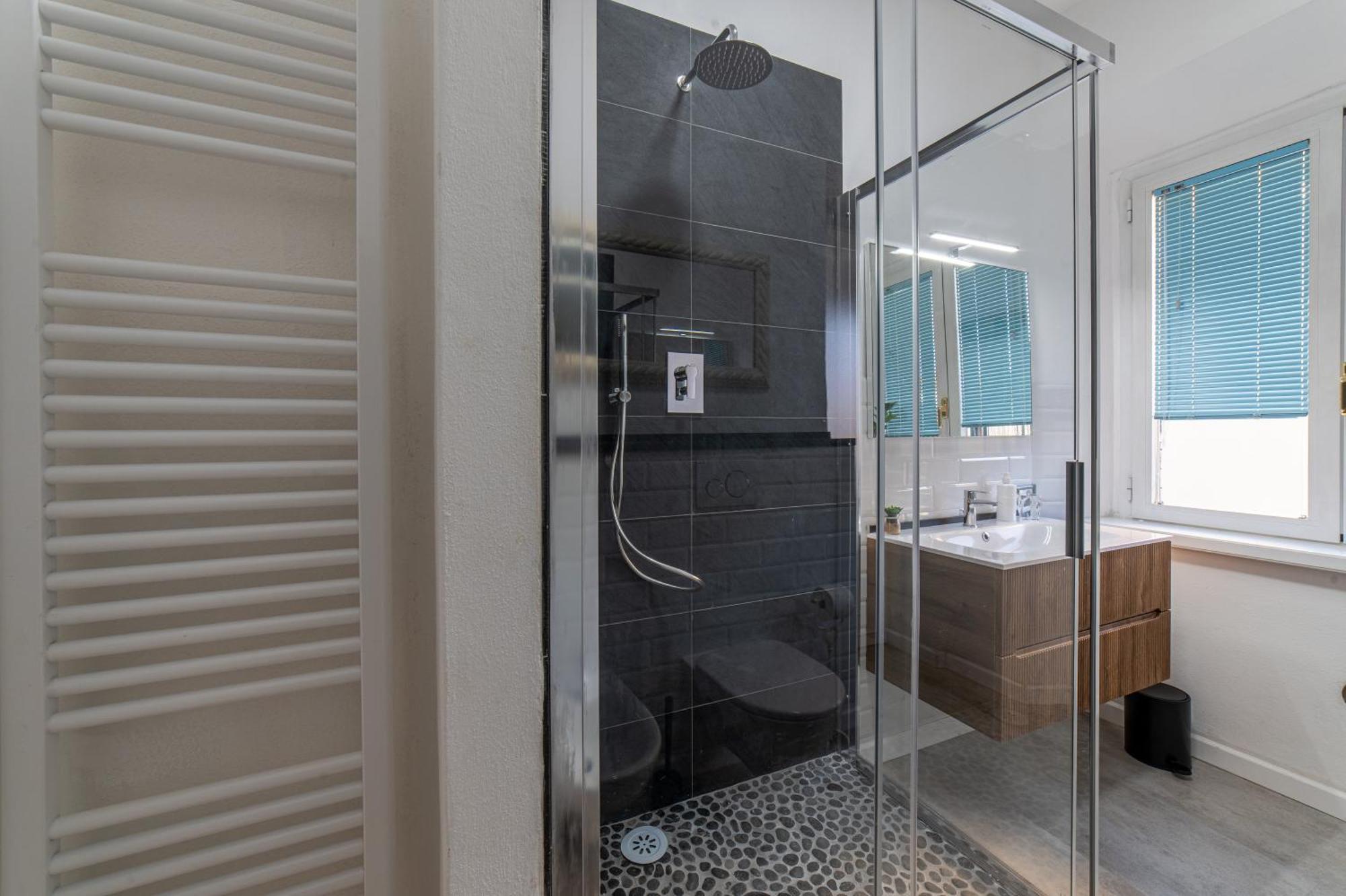 Lumen, Few Steps To The Walls, 2 Bath, 3 Smarttv, High Speed Fiber, Ac * Lucca