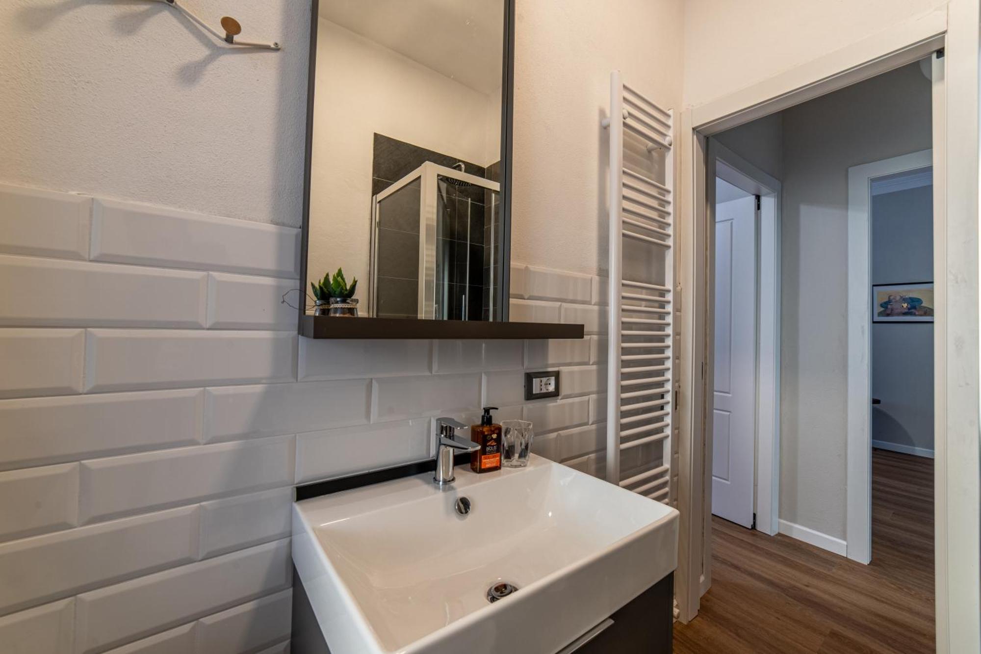 Lumen, Few Steps To The Walls, 2 Bath, 3 Smarttv, High Speed Fiber, Ac *